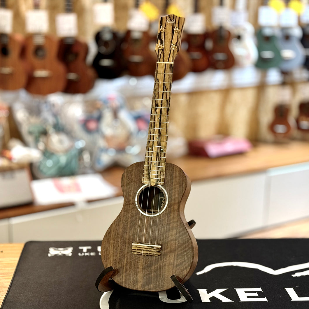 【預售】100% Handmade Oulcraft Walnut / Pale Moon Ebony 23